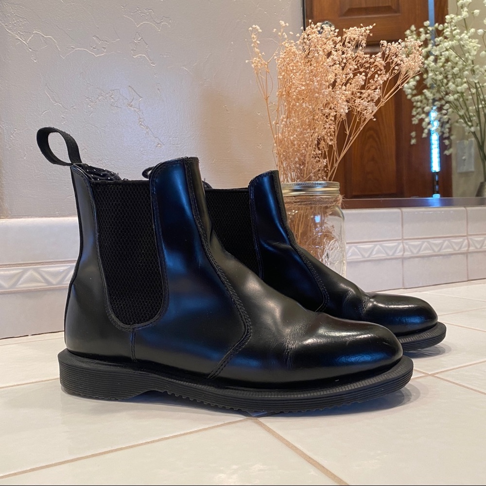 Dr. Martens Flora Smooth Leather Chelsea Boots